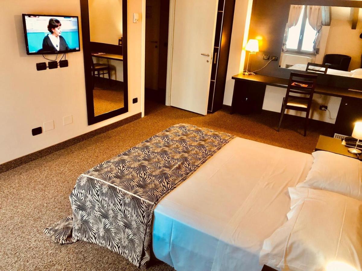 Motel Malpensa Inn & Hotel-Airport Case Nuove  Esterno foto