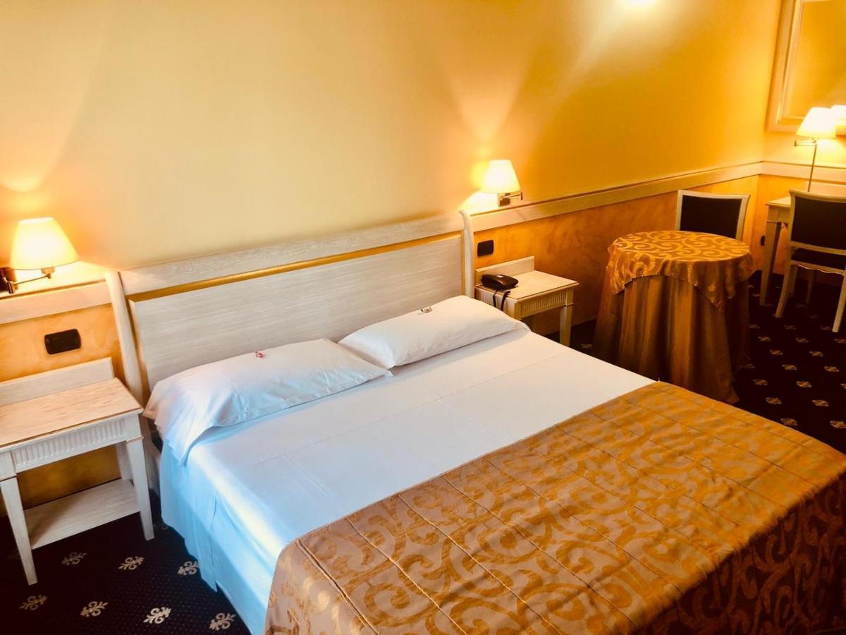 Motel Malpensa Inn & Hotel-Airport Case Nuove  Esterno foto