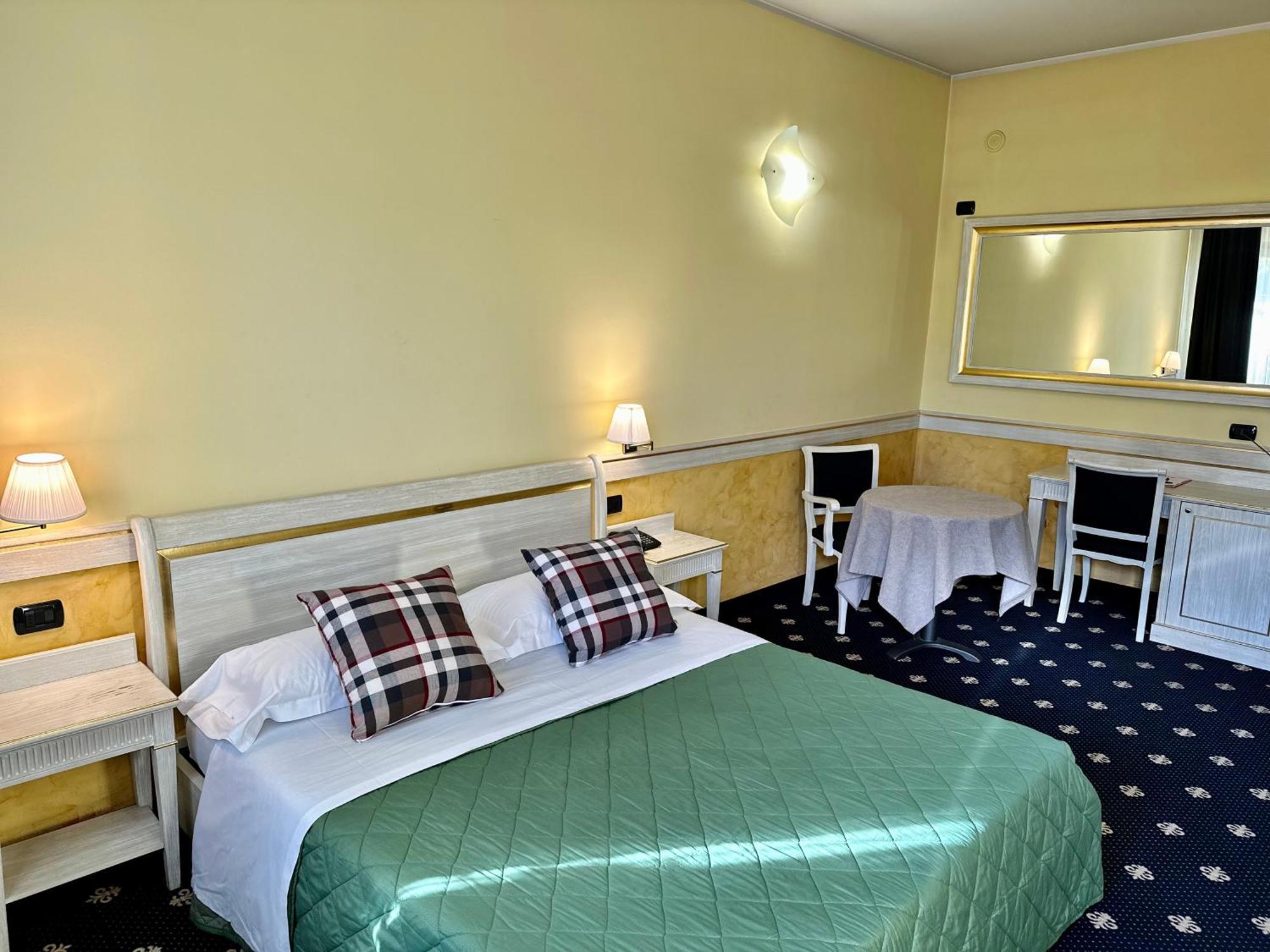Motel Malpensa Inn & Hotel-Airport Case Nuove  Esterno foto